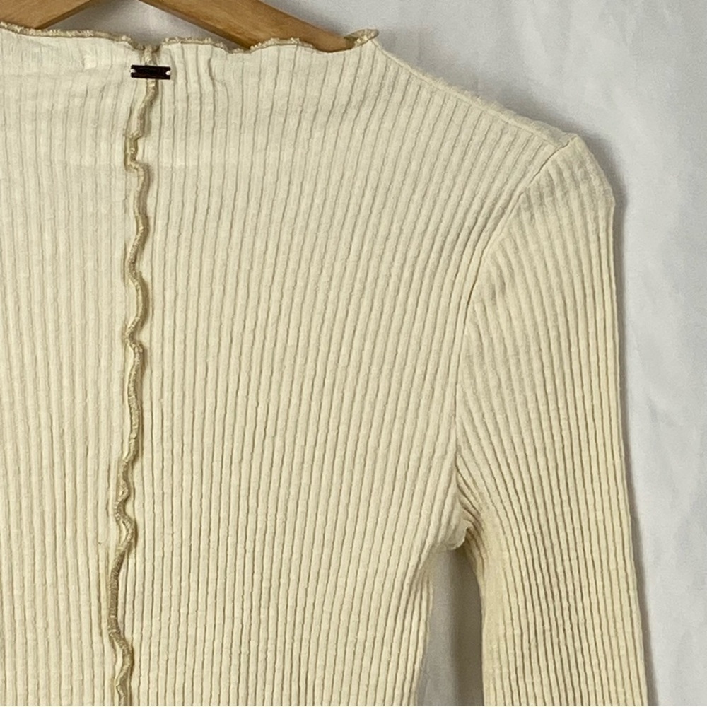 O’Neill Cream Ribbed Y2K Long Sleeve Cropped Top Size Small - Picture 15 of 16
